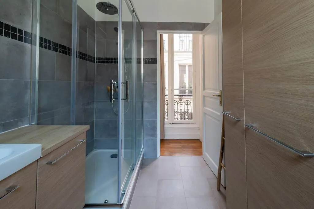 Heart Of Haussman Quiet & Balcony Apartman